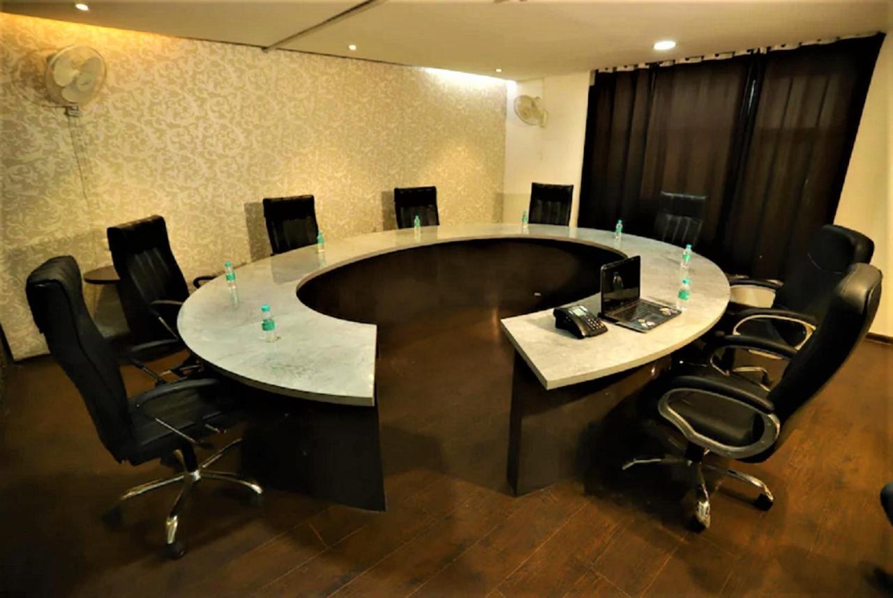 Hotel Arch International Új-Delhi Kültér fotó